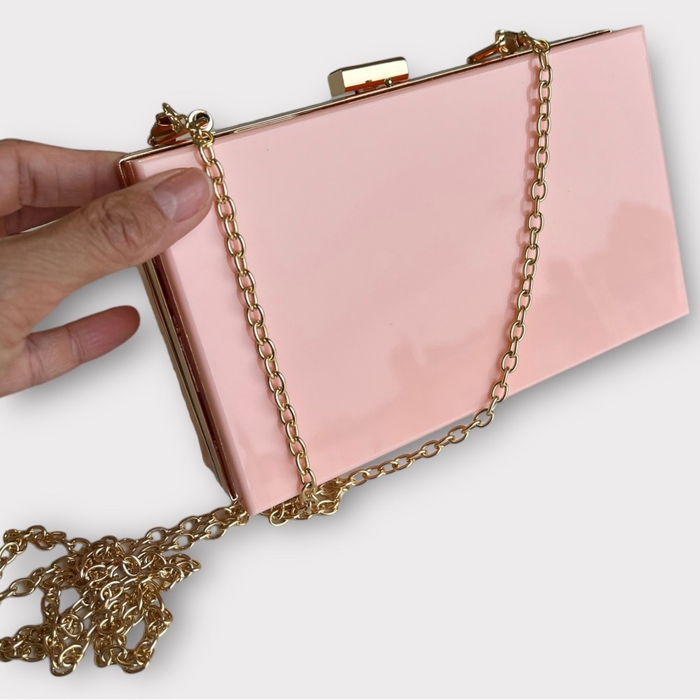 Box Clutch Bag with Crossbody Chains - Salmon